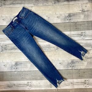 Abercrombie & Fitch chewed hem skinny ankle jeans size 29